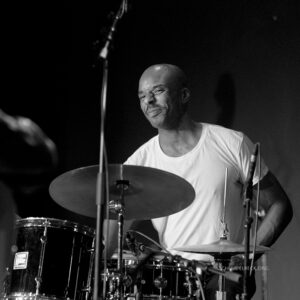 Chad Taylor Marc Ribot Trio 2011 - Photo: Frank Schindelbeck