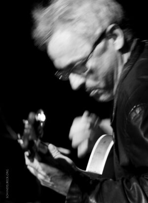 Marc Ribot Trio 2011 - Photo: Frank Schindelbeck