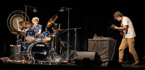 Mani Neumeier und Kazuhisa Uchihashi - Photo: Schindelbeck