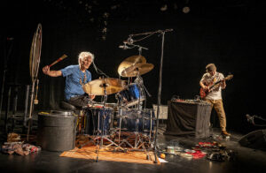 Mani Neumeier und Kazuhisa Uchihashi - Photo: Schindelbeck