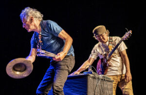 Mani Neumeier und Kazuhisa Uchihashi - Photo: Schindelbeck
