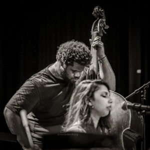 Amirtha Kidambi - Enjoy Jazz 2022 - Photo Schindelbeck