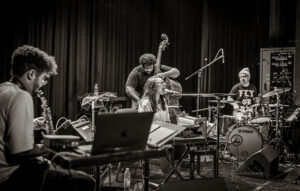 Amirtha Kidambi - Enjoy Jazz 2022 - Photo Schindelbeck