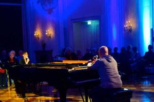 Bojan Z / Marialy Pacheco - Photo: Rinderspacher