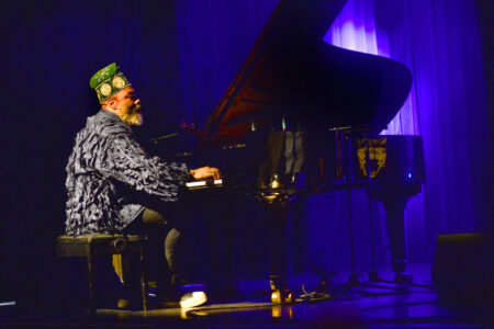 Nduduzo Makhathini Trio / Rinderspacher