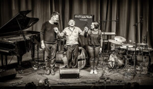 Oberg, Fonda, Martinez - Photo: Schindelbeck