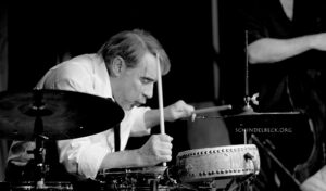 aul Hubweber (Posaune), Paul Lovens (Schlagzeug) und John Edwards (Bass) - Photos: Schindelbeck