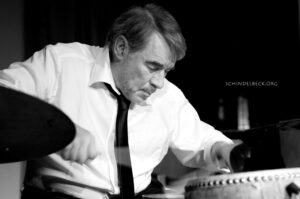 aul Hubweber (Posaune), Paul Lovens (Schlagzeug) und John Edwards (Bass) - Photos: Schindelbeck