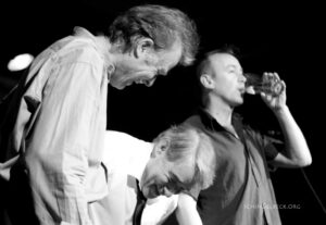 aul Hubweber (Posaune), Paul Lovens (Schlagzeug) und John Edwards (Bass) - Photos: Schindelbeck