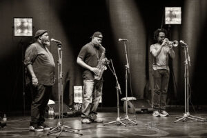 Steve Coleman Five Elements - Steve Coleman (Altsaxophon), Kokayi (Wordsmith), Jonathan Finlayson (Trompete), Anthony Tidd (Bass), Sean Rickman (Schlagzeug), Photo: Schindelbeck