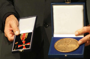 Weber Bundesverdienstkreuz - Photo: Kumpf