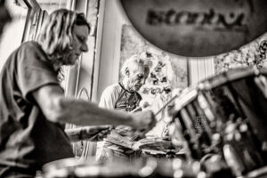 Mani Neumeier + Steff Bollack bei Konzerte am Neckar 220722 - Photo: Frank Schindelbeck