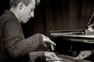 Alexander Hawkins Trio bei art.ist i Wiesbaden - Photo: Frank Schindelbeck