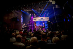Petter Eldh, Kit Downes, James Maddren - Eldh SWR Preisträger Konzert LU - Photo: Frank Schindelbeck