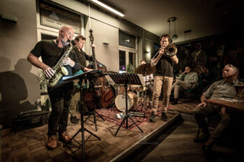 Root 70 mit Nils Wogram, Hayden Chisholm, Matt Penman und Jochen Rückert - Photo: Frank Schindelbeck