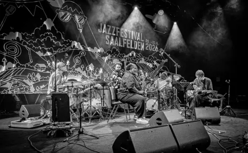 Jazzfestival Saalfelden 2026 - Otomo Yoshihide et al - Schindelbeck Fotografie
