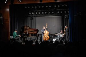 Ahmed - أحمد - beim Enjoy Jazz Festival 2026 - Frank Schindelbeck Fotografie